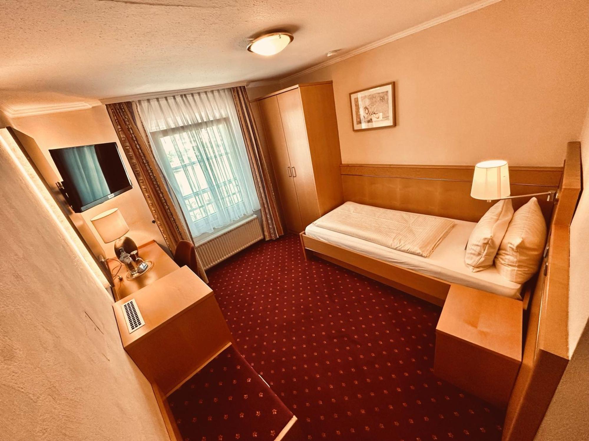 Hotel Weinhof Commune fusionnée de Cochem-Land Extérieur photo